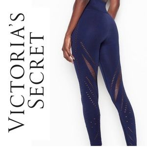 SOLD OBO Victoria’s SPORT high rise seamless 7/8 tights NWT